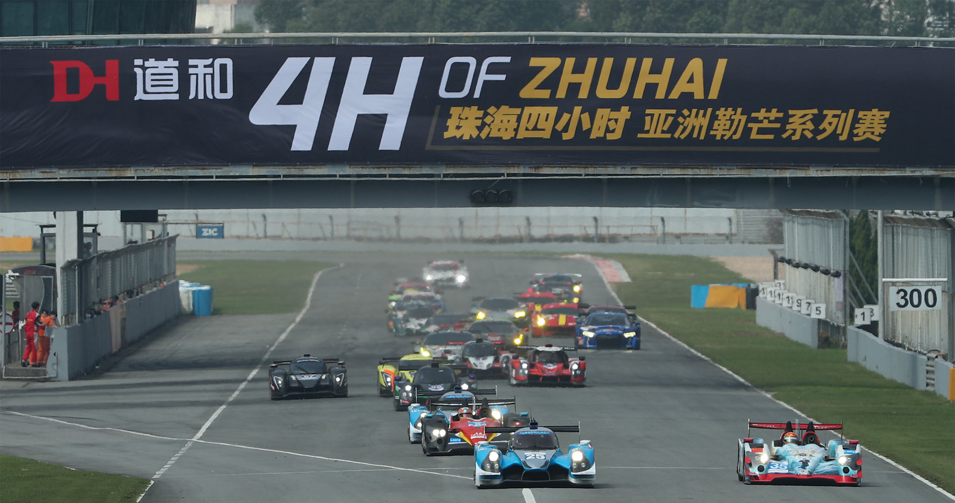 jackie-chan-dc-racing-has-won-the-4-hours-of-zhuhai-motorsportdays-track-days-1
